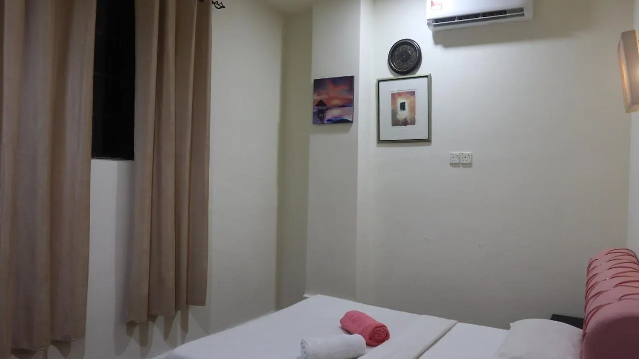** Гостевой дом The Explorers Guesthouse And Hostel Куала-Лумпур Малайзия