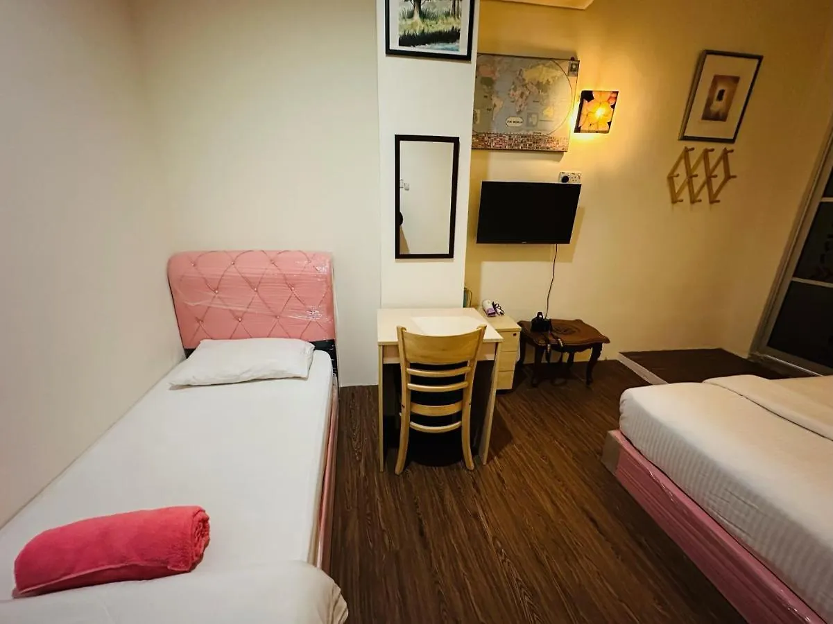The Explorers Guesthouse And Hostel Kuala Lumpur