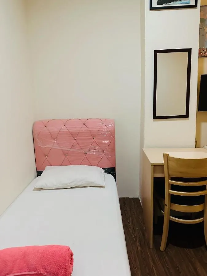 The Explorers Guesthouse And Hostel Kuala Lumpur 2*,